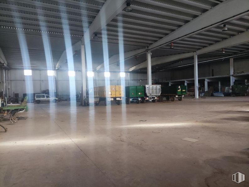 Industrial for sale at Polígono industrial Villacañas, Villacañas, Toledo, 45860 with flooring, floor, gas, hall, building, parking, city, automotive design, ceiling and engineering around