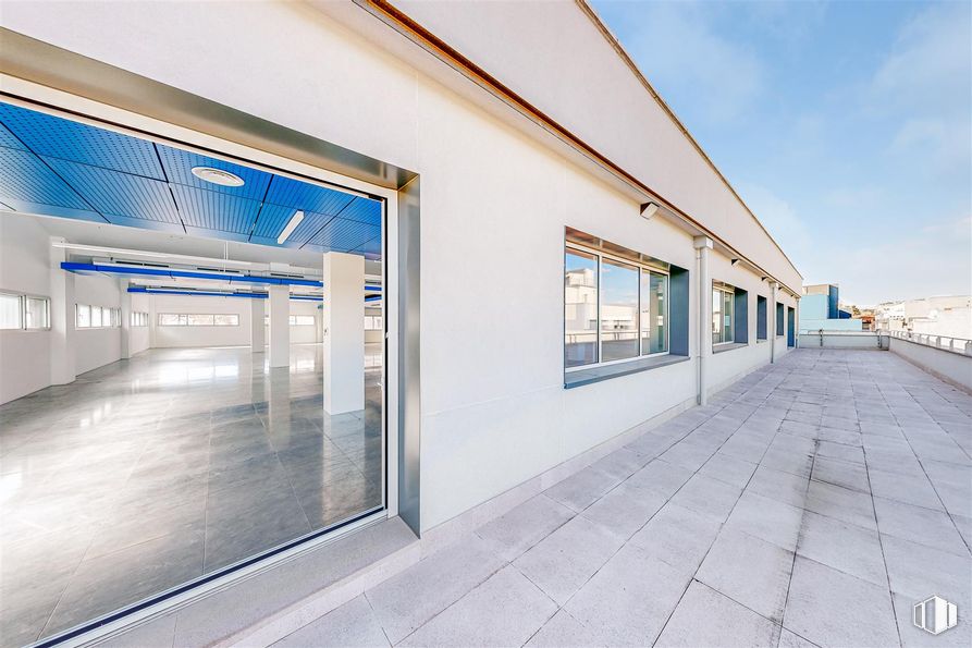 Office for sale at Edificio Restaura, Calle García Martín, 16, Pozuelo de Alarcón, Madrid, 28224 with window, floor, composite material, commercial building, ceiling, daylighting, headquarters and aluminium around