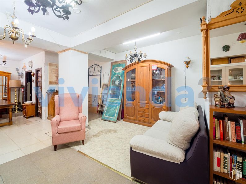 Local en venta en Calle Ferraz, Moncloa - Aravaca, Madrid, 28008 con sofá, alumbrado, silla, mueble, marco, estantería, azure, madera, interiorismo y arquitectura alrededor