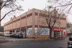 Retail for rent at Calle Real de San Sebastián, 20, Brunete, Madrid, 28690 with car, building, sky, land vehicle, vehicle, automotive parking light, wheel, tire, window and tree around