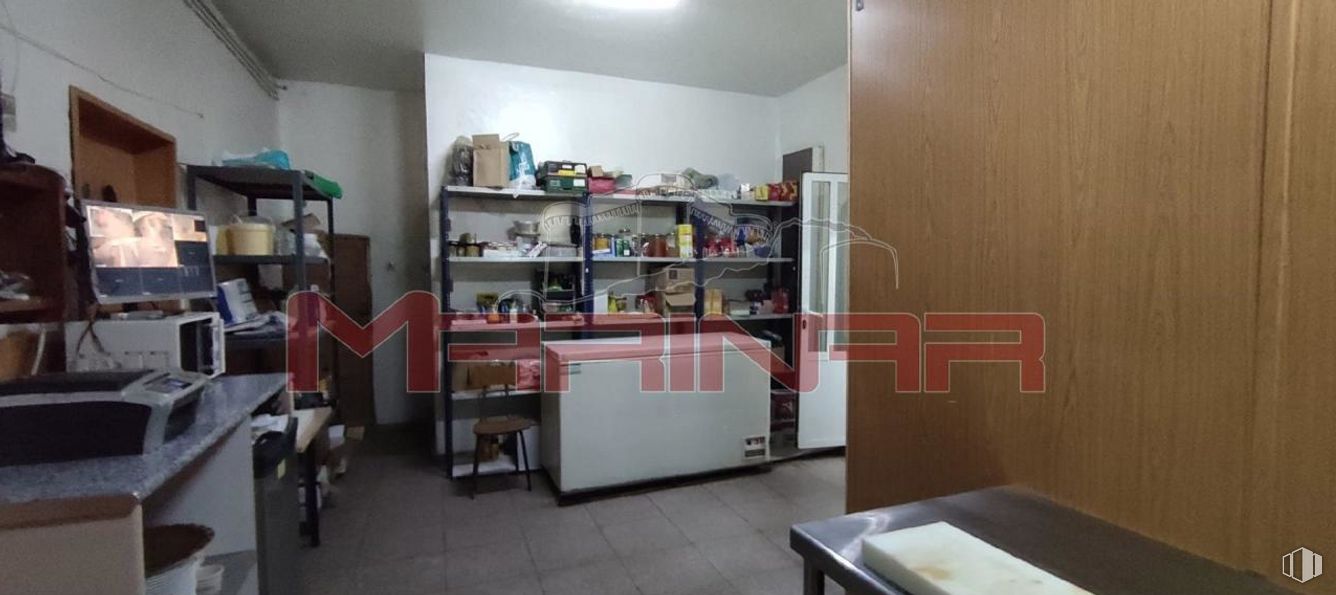 Retail for sale at Carretera Serranillos, Yeles, Toledo, 45220 with table top, furniture, shelf, product, shelving, interior design, floor, flooring, real estate and bookcase around