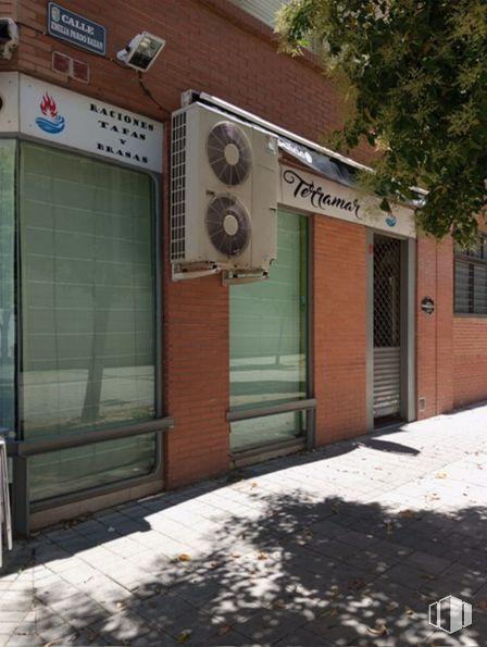 Local en venta en Getafe Norte, Getafe, Madrid, 28903 con ventana, edificio, puerta, árbol, albañilería, casa, fachada, ladrillo, madera y gas alrededor