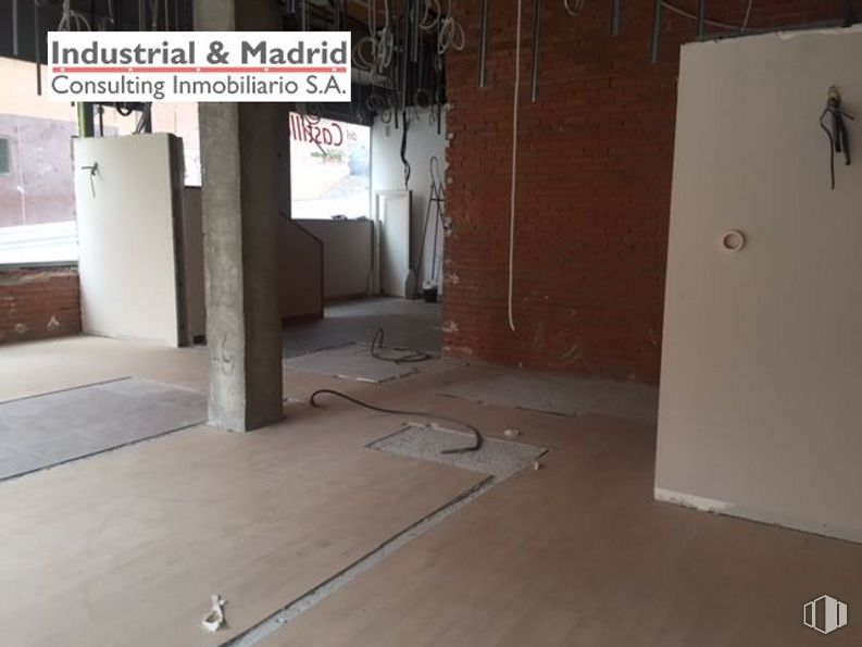 Local en alquiler en Zona centro, Arganda del Rey, Madrid, 28500 con puerta, suelo, madera, piso, gas, material compuesto, madera, hormigón, arte y habitación alrededor