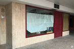 Local en alquiler y venta en Calle Santa Susana, 4, Torres de la Alameda, Madrid, 28813 con suelo, accesorio, piso, edificio, exterior automotriz, fachada, sombra, material compuesto, techo y rectángulo alrededor