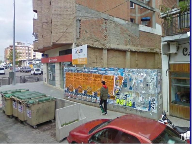 Land for sale at Calle Padre Juan de Mariana, 24, Talavera de la Reina, Toledo, 45600 with person, building, car, urban design, motor vehicle, art, city, facade, sky and road around