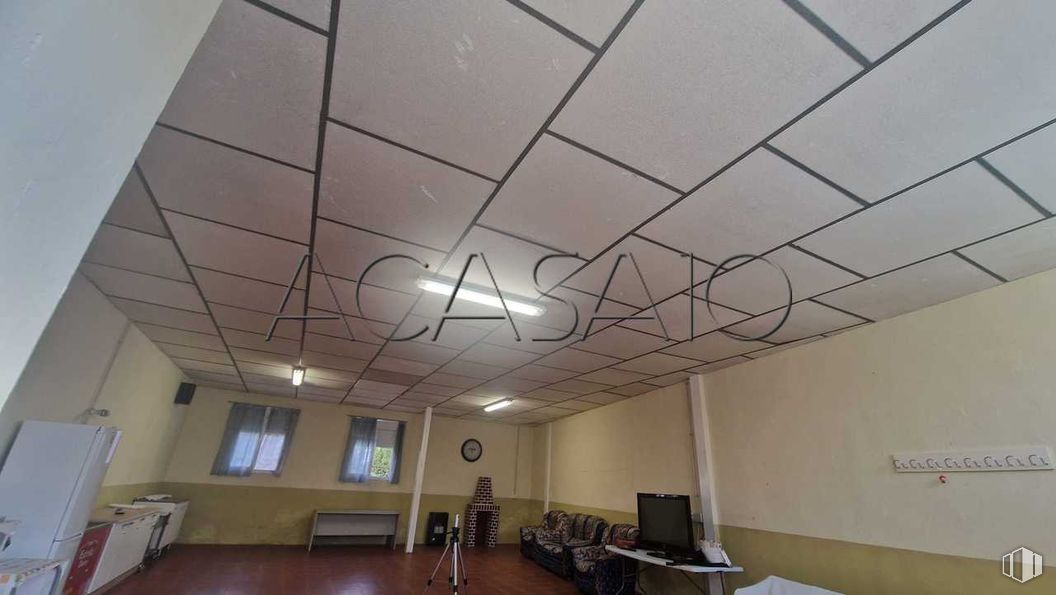 Local en venta en Zona centro, Gerindote, Toledo, 45518 con lámpara, alumbrado, ventana, edificio, casa, madera, pared, electricidad, hall y techo alrededor