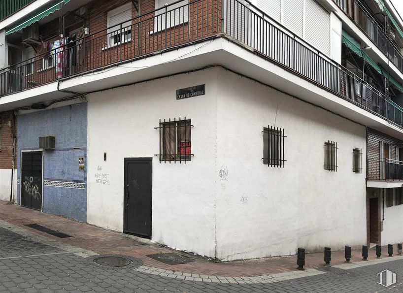 Local en venta en Calle Canteras de Tilly, 6, Vicálvaro, Madrid, 28032 con puerta, ventana, edificio, madera, barrio, fachada, planta, zona residencial, casa y inmobiliario alrededor