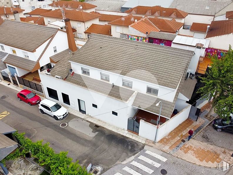 Local en venta en Calle Santa Rosa de Lima, Quintanar de la Orden, Toledo, 45800 con coche, casa, edificio, ventana, vehículo, infraestructura, vehículo de motor, diseño urbano, planta y fachada alrededor