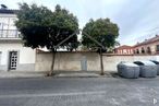 Land for sale at Calle Escorial, Navalcarnero, Madrid, 28600 with sky, building, cloud, window, waste container, tree, road surface, asphalt, waste containment and house around