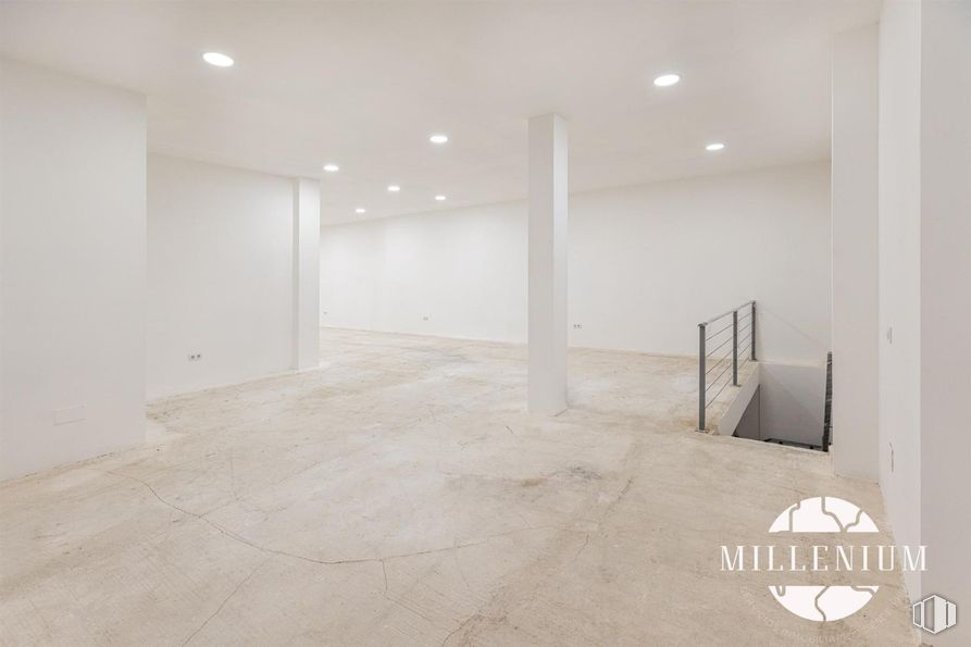 Local en venta en Zona Centro, San Fernando de Henares, Madrid, 28830 con propiedad, interiorismo, suelo, madera, suelos, arte, hall, accesorio, vidrio y techo alrededor