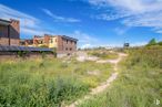 Land for sale at Calle Lisboa, Ávila, 05004 with house, cloud, sky, plant, window, building, natural landscape, land lot, tree and plain around