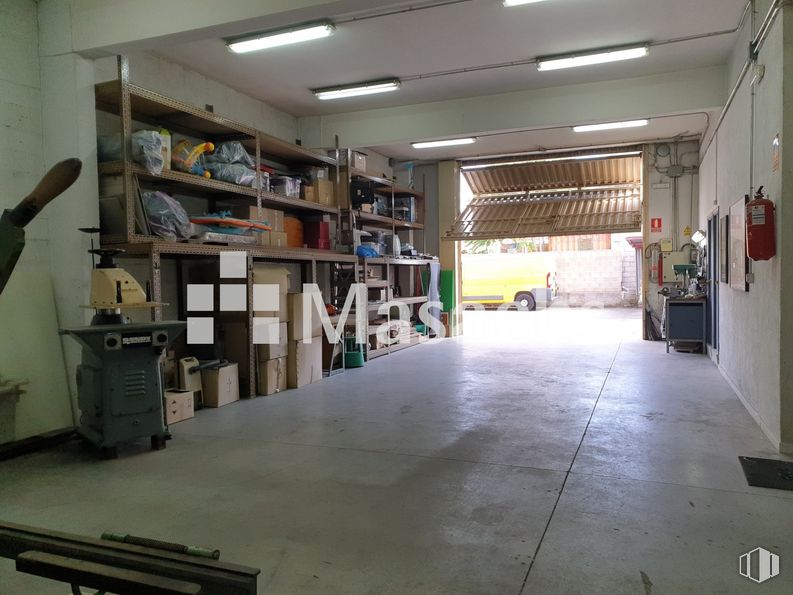 Nave en venta en Zona industrial Coslada, Coslada, Madrid, 28820 con estantería, propiedad, estante, suelo, diseño de interiores, piso, estantería, madera, gas y venta minorista alrededor