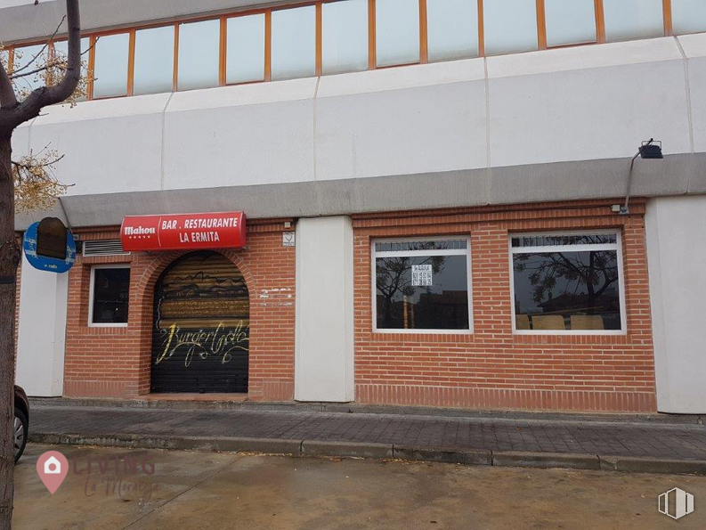 Local en alquiler en Calle Jacinto Benavente, 8, Azuqueca de Henares, Guadalajara, 19200 con ventana, puerta, propiedad, edificio, arquitectura, accesorio, albañilería, ladrillo, fachada y gas alrededor