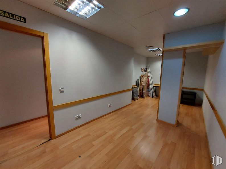 Local en venta en Calle Londres, Salamanca, Madrid, 28028 con lámpara, madera, hall, suelo, suelos, edificio, tinte para madera, madera dura, suelo laminado y barniz alrededor