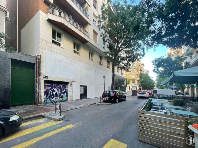 Local en alquiler en Calle General Pardiñas, 30, Salamanca, Madrid, 28001 con coche, edificio, ventana, vehículo, infraestructura, rueda, superficie de la carretera, cielo, árbol y diseño urbano alrededor