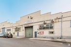 Industrial for sale at Calle Andrés Alvarez Caballero, 14, Humanes de Madrid, Madrid, 28970 with car, building, door, window, sky, wheel, tire, vehicle, asphalt and neighbourhood around