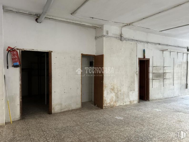 Local en alquiler en Carretera Mejorada, San Fernando de Henares, Madrid, 28830 con puerta, accesorio, suelos, suelo, hall, madera, fachada, techo, hormigón y evento alrededor