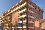 Retail for rent at Calle Velayos, 2, Moncloa - Aravaca, Madrid, 28035 with window, building, sky, urban design, condominium, tower block, tree, commercial building, material property and residential area around