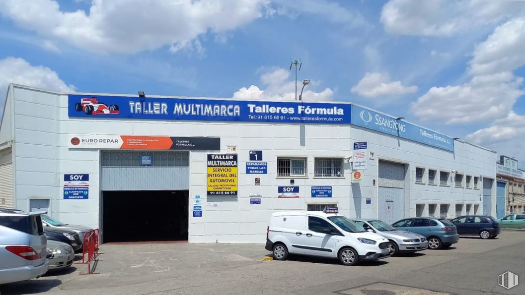 Nave en alquiler en Calle Galileo, 1, Fuenlabrada, Madrid, 28946 con coche, rueda, luz de estacionamiento, nube, vehículo terrestre, cielo, neumático, vehículo, edificio y neumático de automoción alrededor