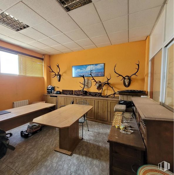 Industrial for sale at Calle Juan de la Cierva, Valdemoro, Madrid, 28341 with table, chair, furniture, wood, interior design, building, wheel, flooring, floor and house around