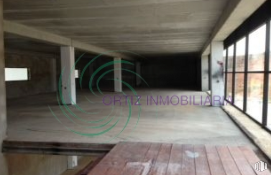 Industrial for rent at Polígono Sepes, Cuenca, 16004 with window, table top, wood, floor, flooring, fixture, art, composite material, building material and concrete around