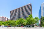 Oficina en alquiler en Edificio Cuzco III, Paseo Castellana, 135, Tetuán, Madrid, 28046 con edificio, cielo, día, propiedad, rascacielos, diseño urbano, arquitectura, bloque de torres, condominio y barrio alrededor