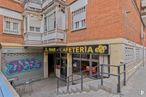 Retail for sale at Calle Francisco Ruíz, Usera, Madrid, 28026 with window, facade, door, composite material, concrete and sidewalk around