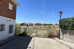 Land for sale at Calle San Joaquín y Santa Ana, Navas del Rey, Madrid, 28695 with window, sky, plant, cloud, building, road surface, land lot, asphalt, residential area and landscape around