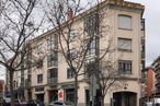 Office for rent at Calle Duque de Alba, 13, Ávila, 05001 with window, building, daytime, property, fixture, branch, twig, urban design, condominium and tree around