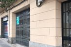 Retail for rent at Calle Coronel del-Rexachl, 12, Segovia, 40004 with window, plant, fixture, road surface, wood, shade, asphalt, tree, building and composite material around