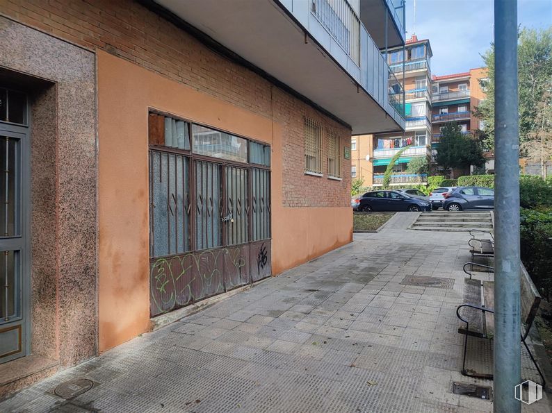 Local en venta en Calle Duero, Coslada, Madrid, 28820 con ventana, edificio, planta, , , , , , casa y  alrededor