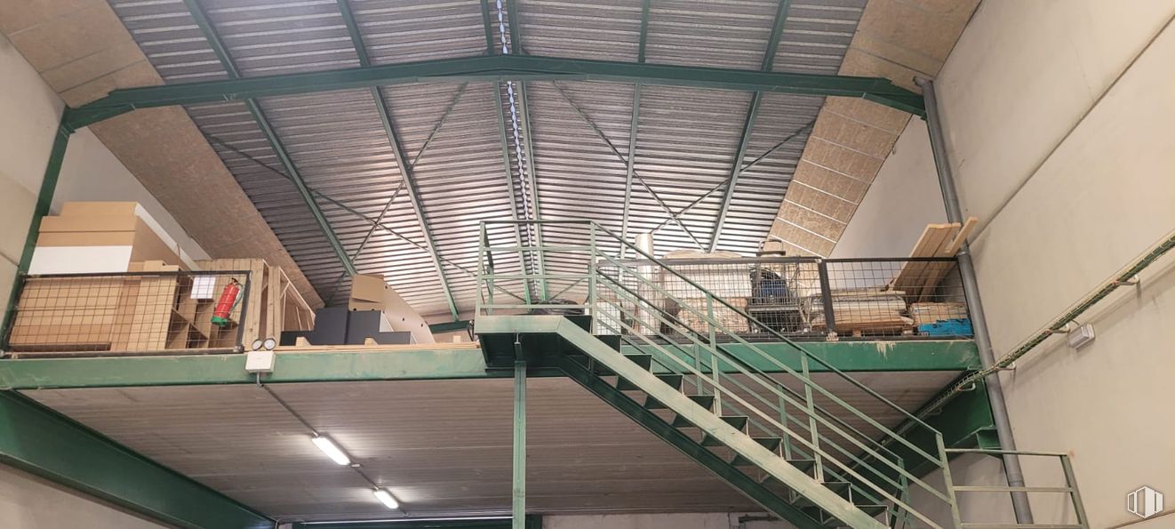 Industrial for sale at Zona industrial, Yuncos, Toledo, 45210 with ceiling, composite material, metal, stairs, iron, beam, glass, building material, engineering and daylighting around