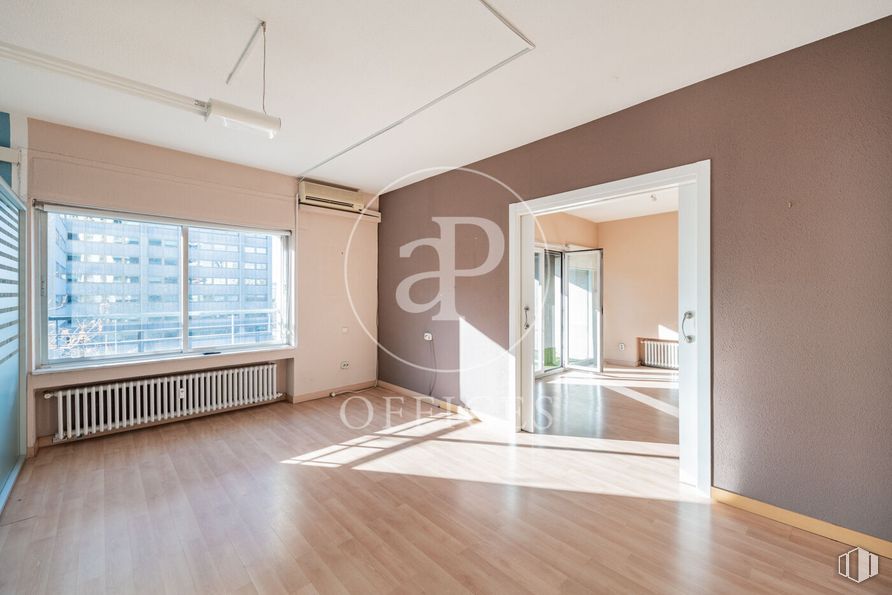 Oficina en alquiler en Paseo Castellana, Chamartín, Madrid, 28046 con persiana de la ventana, alumbrado, propiedad, ventana, edificio, madera, interiorismo, hall, confort y sombra alrededor