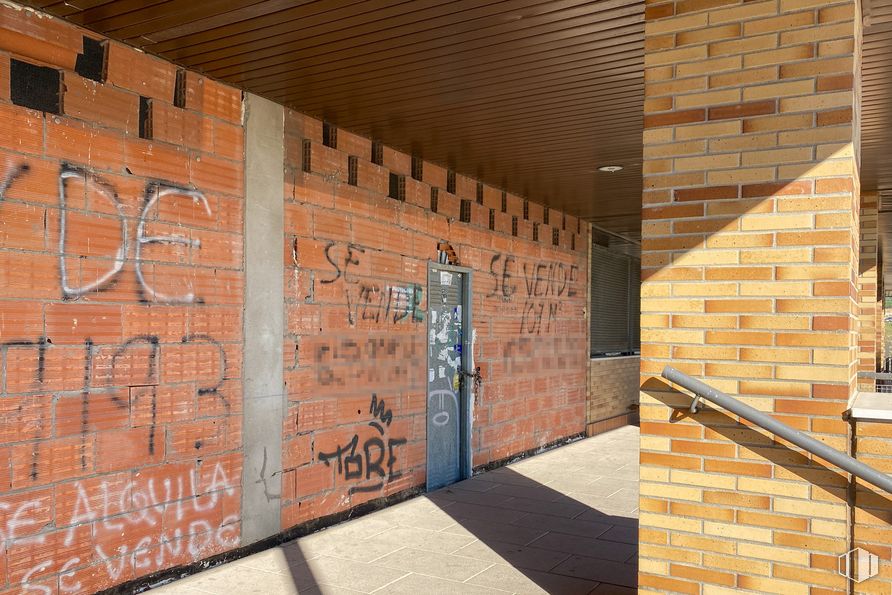 Local en alquiler y venta en Calle El Greco, 8, Seseña, Toledo, 45223 con propiedad, madera, ladrillo, albañilería, naranja, arquitectura, suelo, piso, material de construcción y pared alrededor