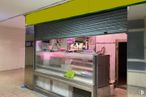 Retail for rent at Calle Cristo Salud, 6, Valdemoro, Madrid, 29342 with interior design, display case, glass, transparency, fast food restaurant, retail, cleanliness, aluminium and food around