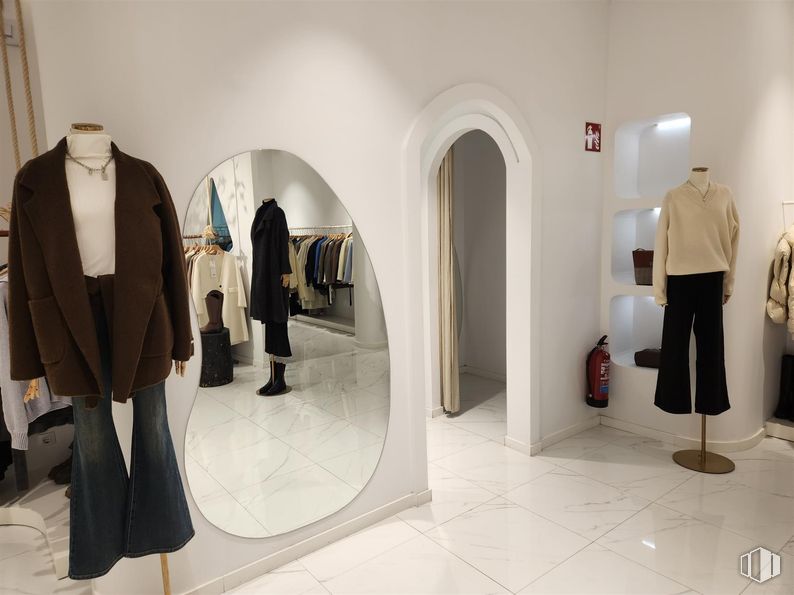 Retail for sale at Zona centro, Villanueva de la Cañada, Madrid, 28691 with outerwear, pants, top, coat, clothing, fashion, bag, retail, mannequin and clothes hanger around