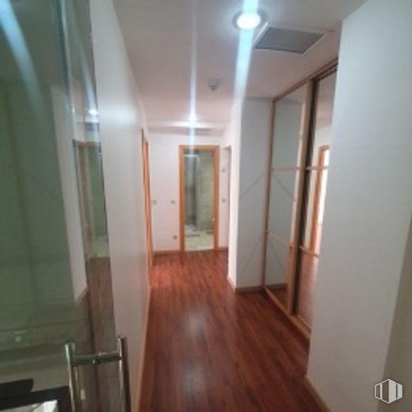 Oficina en venta en Calle Cronos, 20, San Blas - Canillejas, Madrid, 28037 con accesorio, madera, hall, edificio, puerta, suelos, suelo, casa, tinte para madera y madera dura alrededor