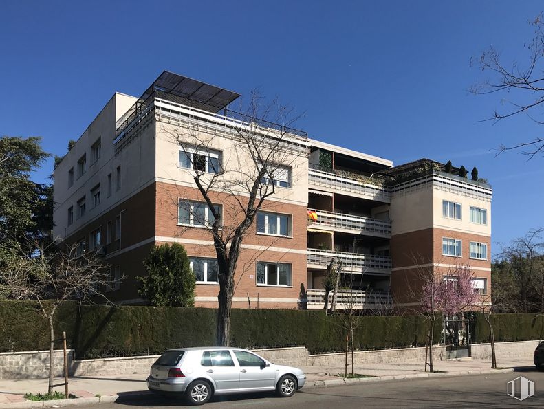 Oficina en alquiler y venta en Calle Oquendo, 9, Chamartín, Madrid, 28006 con edificio, coche, cielo, vehículo terrestre, neumático, propiedad, rueda, vehículo, ventana y planta alrededor