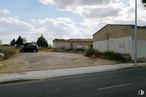 Land for sale at Avenida Europa, Toledo, 45003 with cloud, sky, plant, building, road surface, tree, asphalt, car, vehicle and grass around