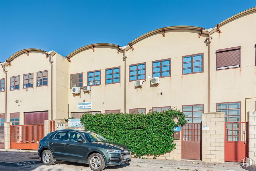 Nave en venta en Calle Meridiano, 40, Torrejón de Ardoz, Madrid, 28850 con coche, neumático, edificio, ventana, luz de estacionamiento, vehículo terrestre, rueda, cielo, vehículo y planta alrededor