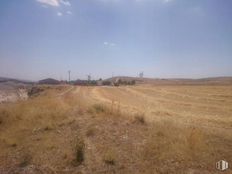 Land for sale at Calle Real de la Guardia, El Romeral, Toledo, 45760 with cloud, sky, plant, natural landscape, tree, horizon, meadow, landscape, grassland and hill around