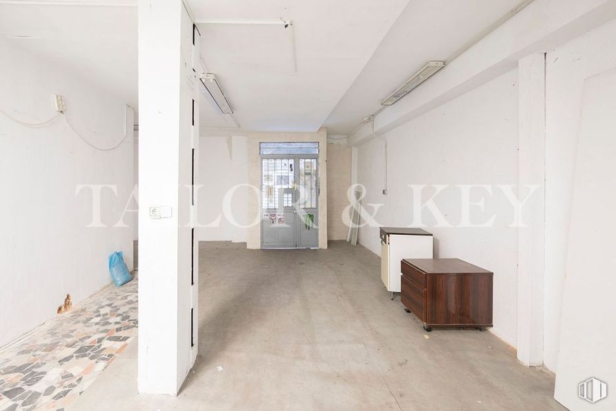 Local en alquiler y venta en Zona Centro, Chamberí, Madrid, 28010 con puerta, ebanistería, suelos, suelo, apartamento y techo alrededor