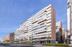 Office for rent at Calle Raimundo Fernández Villaverde, 49, Tetuán, Madrid, 28003 with building, sky, property, tower block, cloud, condominium, urban design, neighbourhood, residential area and commercial building around