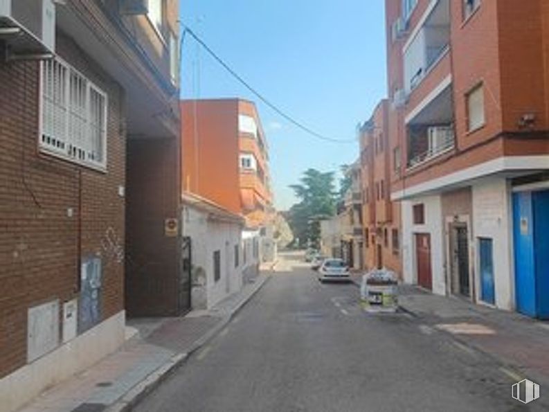 Suelo en venta en Calle Valladolid, 19, Alcobendas, Madrid, 28100 con ventana, edificio, cielo, superficie de la carretera, asfalto, coche, casa, árbol, vía pública y barrio alrededor