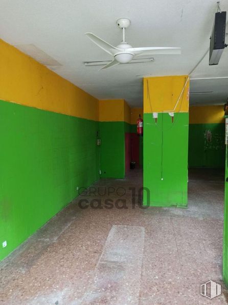 Local en venta en Calle Joaquín Blume, Móstoles, Madrid, 28935 con ventilador de techo, verde, accesorio, pared, suelo, suelos, ventilador mecánico, puerta, techo y pintura alrededor