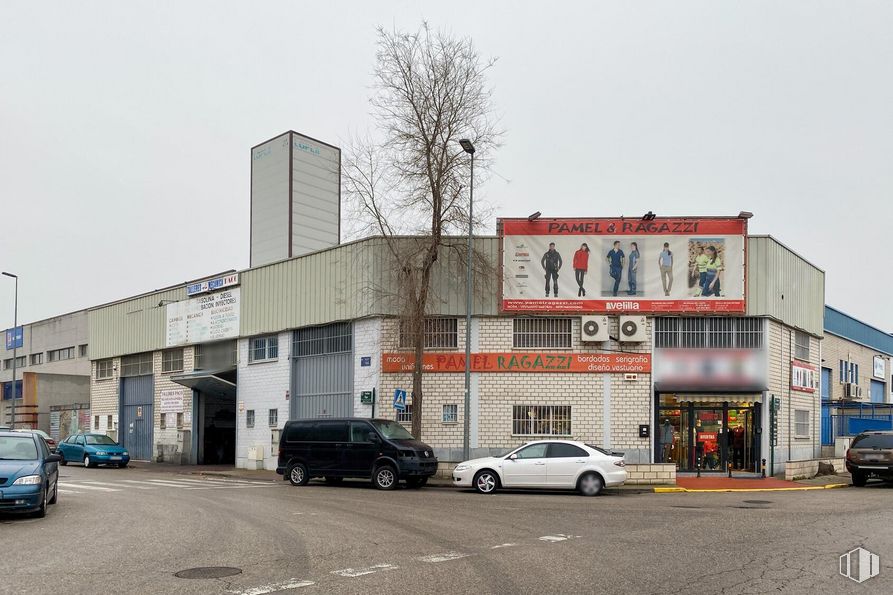 Nave en alquiler en Calle Ter, 2, Mejorada del Campo, Madrid, 28840 con coche, luz de estacionamiento, rueda, cielo, neumático, vehículo terrestre, propiedad, vehículo, ventana y infraestructura alrededor