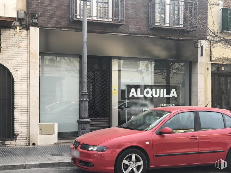 Local en venta en Calle Stuart, Aranjuez, Madrid, 28300 con coche, neumático, rueda, ventana, puerta, vehículo terrestre, vehículo, fotografía, vehículo de motor y iluminación del automóvil alrededor