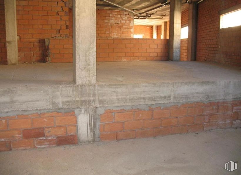 Local en venta en Calle Cervantes, Motilla del Palancar, Cuenca, 16200 con pared, ladrillo, albañilería, suelo, suelos, material compuesto, material de construcción, hormigón, haz y tinte para madera alrededor