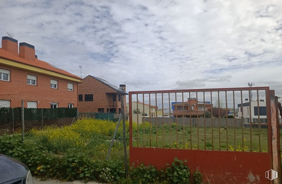 Suelo en venta en Zona Rejas, San Blas - Canillejas, Madrid, 28022 con casa, coche, nube, cielo, planta, propiedad, edificio, ventana, terreno y zona residencial alrededor