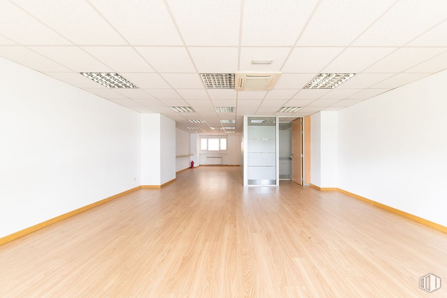 Oficina en venta en Calle Maestro Ángel Llorca, Chamberí, Madrid, 28003 con accesorio, edificio, madera, diseño de interiores, pasillo, piso, pavimentos, techo, suelo laminado y madera alrededor